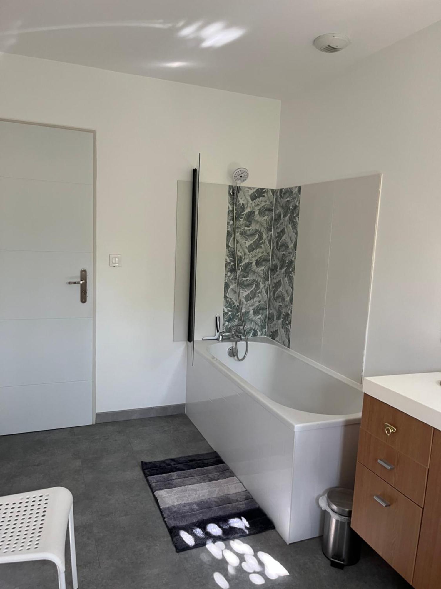 Apartament Le Barnave Valence  Zewnętrze zdjęcie